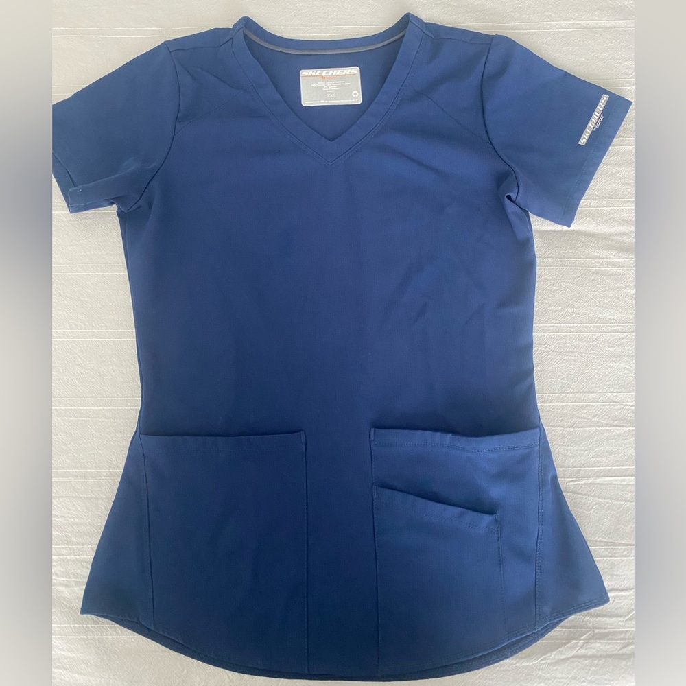 Skechers Scrub Top, very comfortable!